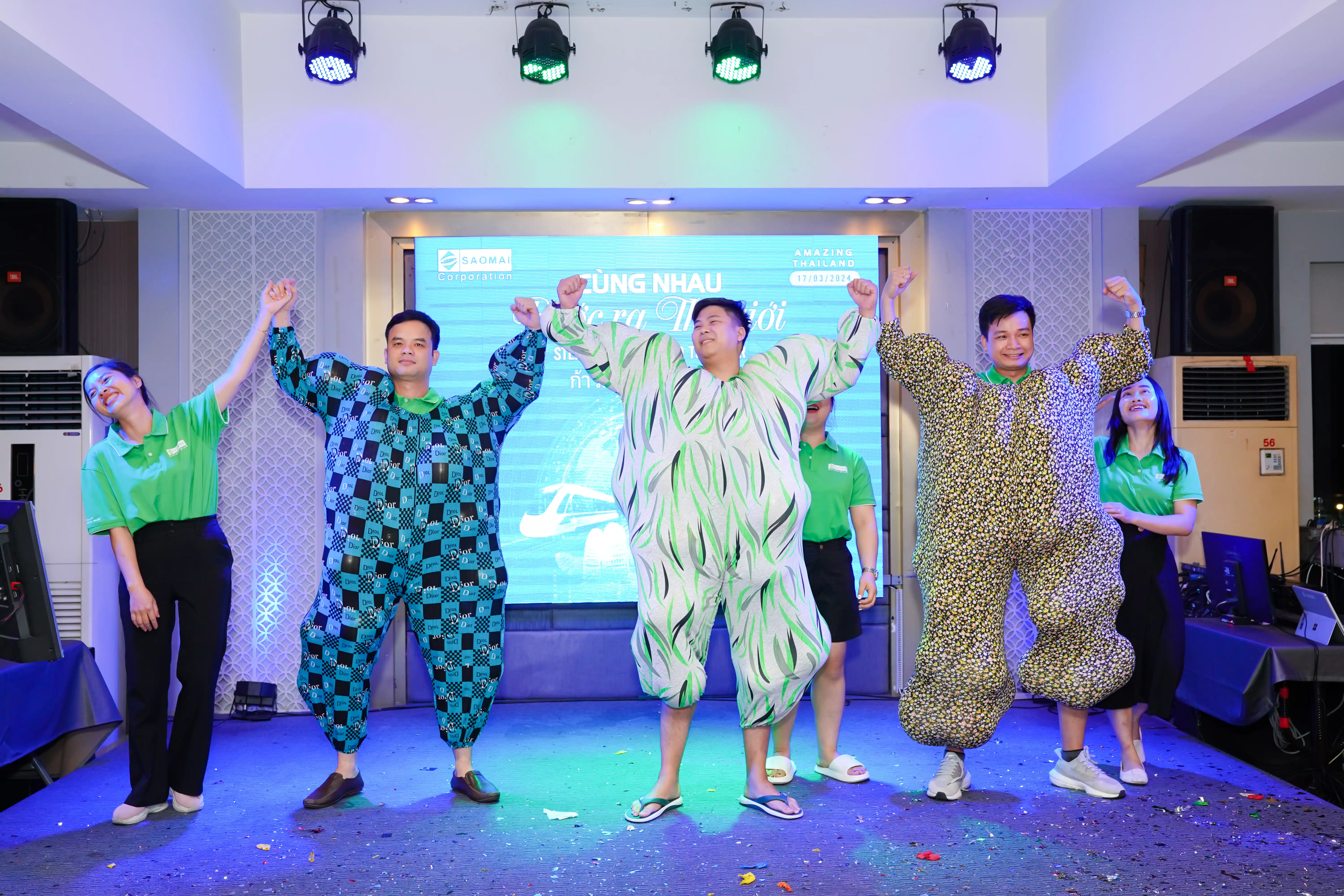 Sao Mai Corp_Gala dinner_step into the world together